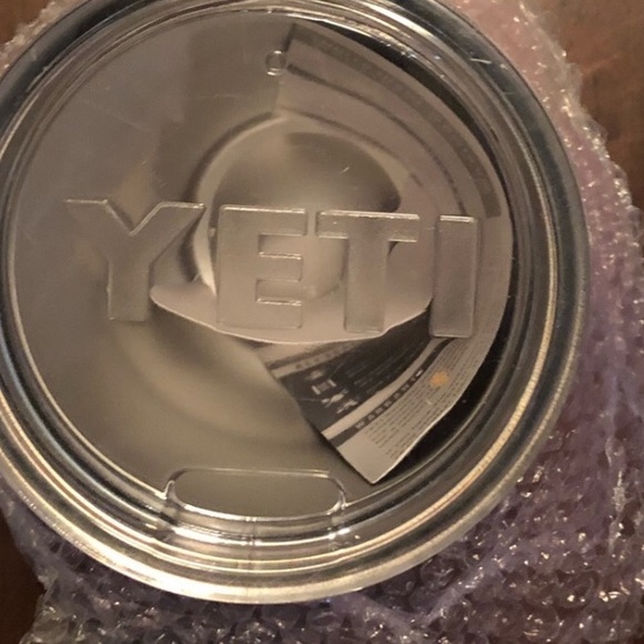 Yeti 30 oz - Picture 3 of 3